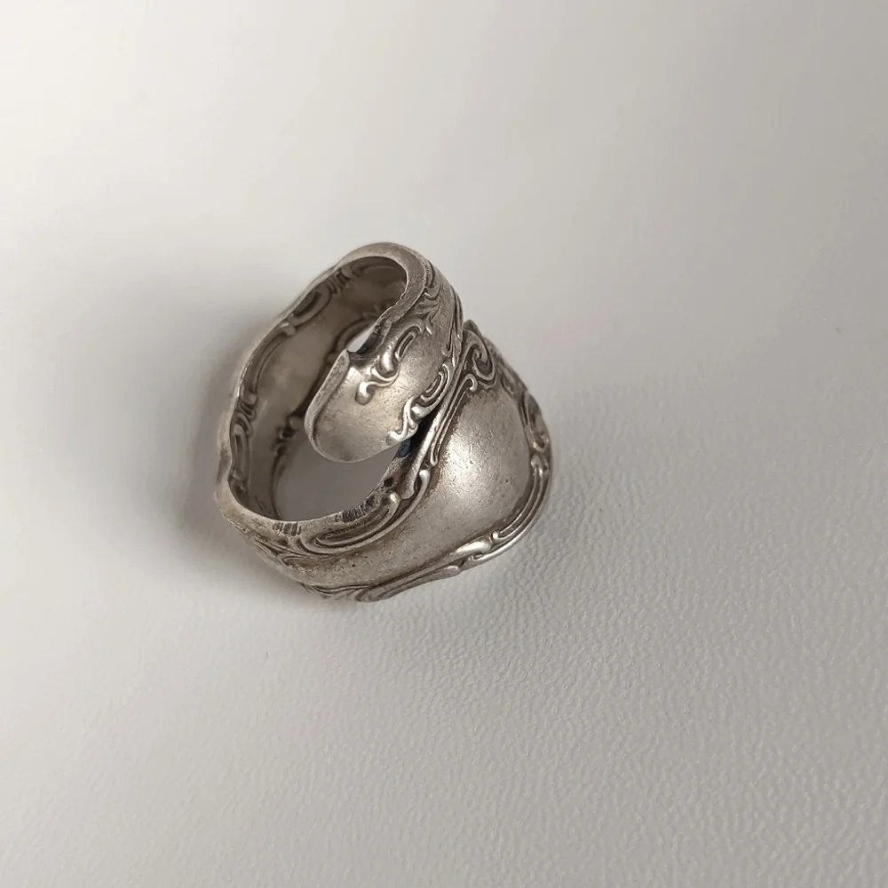 Alvin Sterling French Scroll Silver Ring - Picture 4 of 6